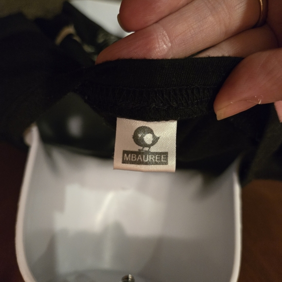 MBauree black distressed t-shirt "F" graphics szM - Picture 6 of 6